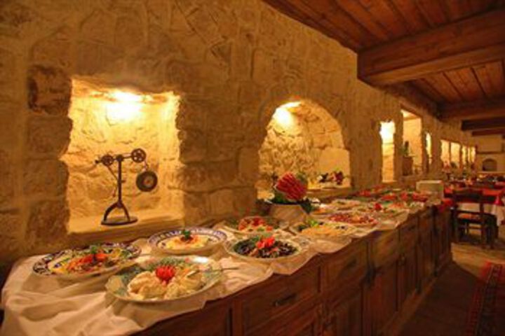 Dining 21 of 127