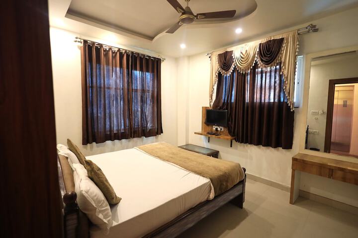 Room 28 of 31