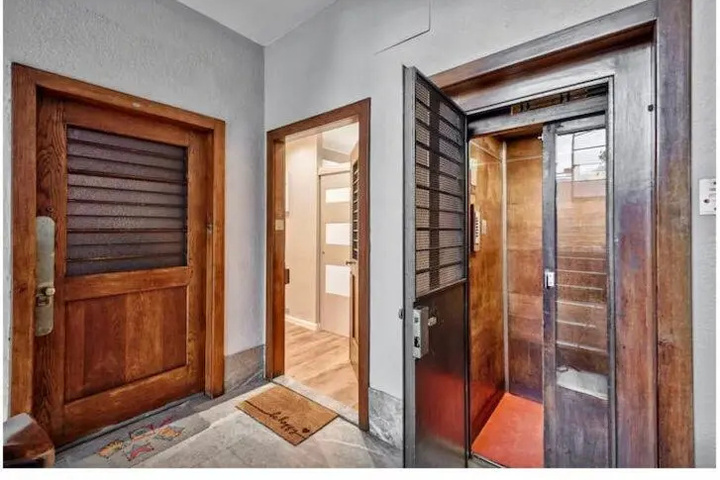 Room 2 of 13