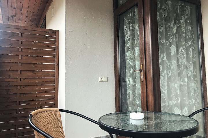 Terrace/Patio 5 of 37