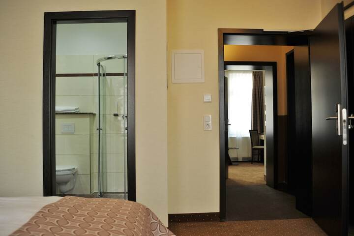 Room 12 of 70