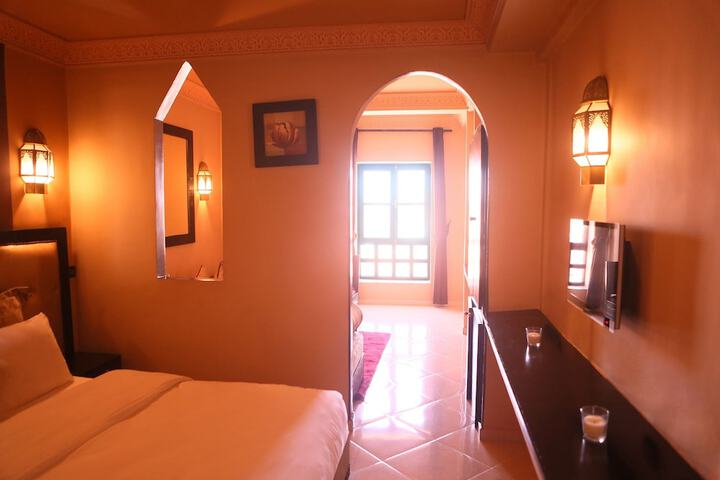 Room 5 of 15