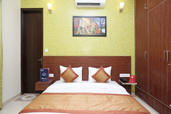 Room 10 of 23