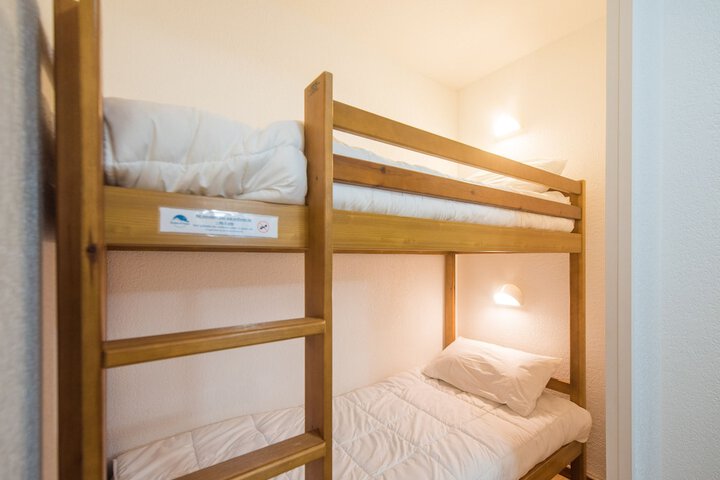 Room 6 of 69