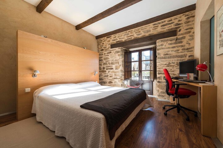 Room 7 of 40