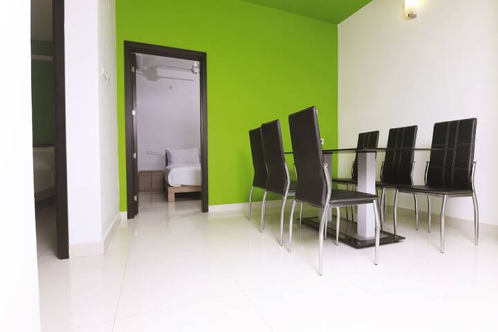 Room 13 of 22