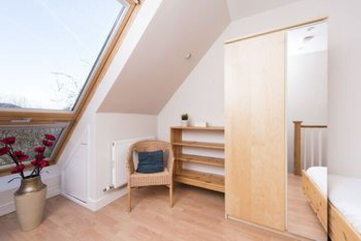 Room 15 of 23