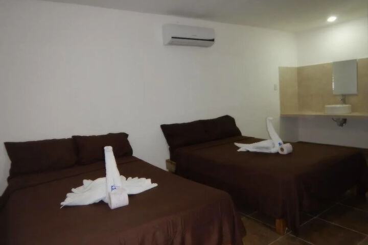 Room 7 of 11