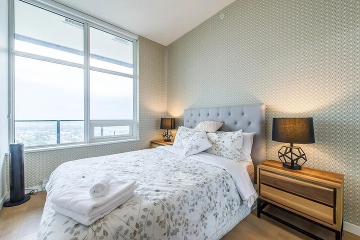Room 4 of 21