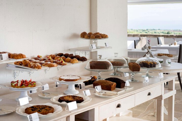 Breakfast/Coffee Service 38 of 74