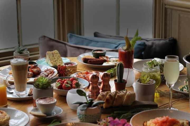 Dining Photos