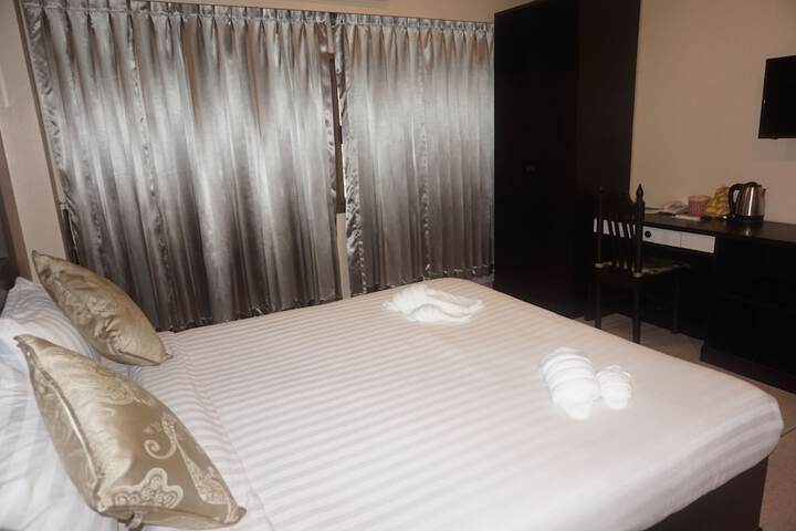 Room 14 of 50