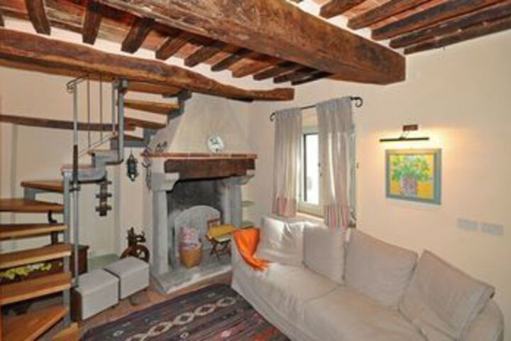 Room 9 of 20