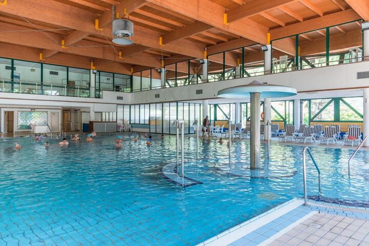 Hotel with Pool