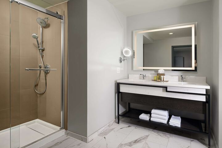 Bathroom shower