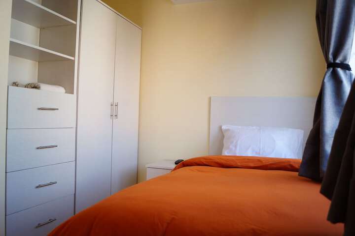 Room 10 of 43
