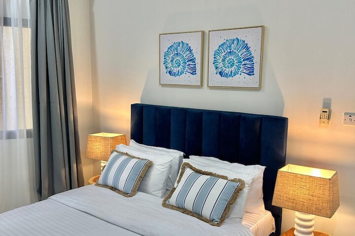 Room 12 of 29