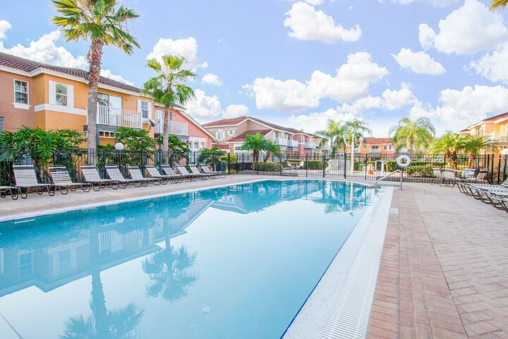 Pool 44 of 69