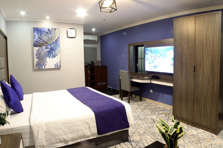 Room 20 of 66
