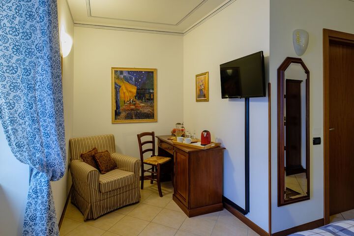 Room 34 of 115
