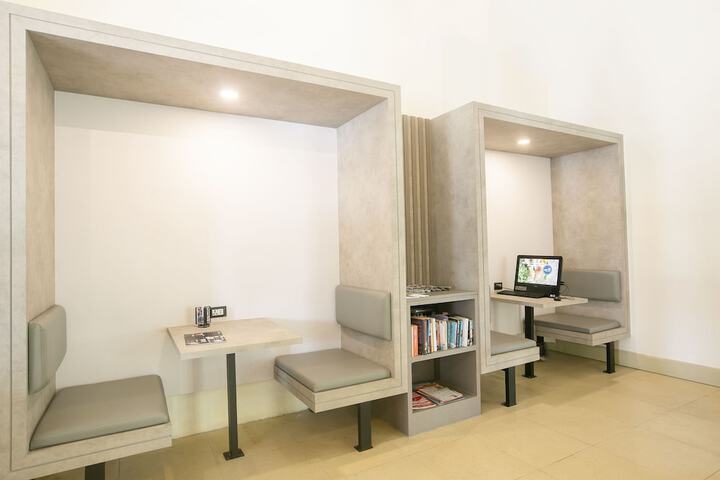 Hotel Interior 8 of 152