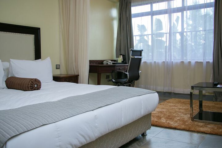 Room 15 of 49