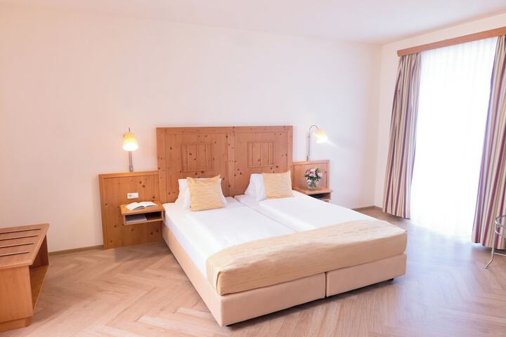 Room 8 of 59