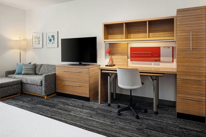 Room 11 of 47