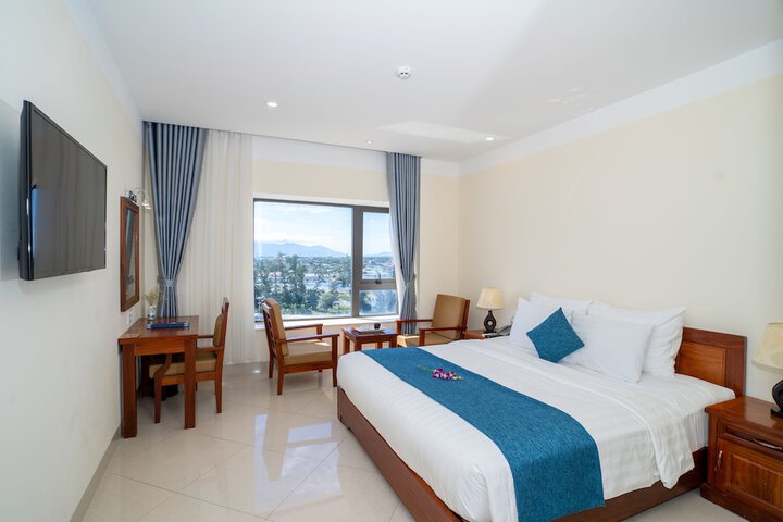 Room 40 of 80