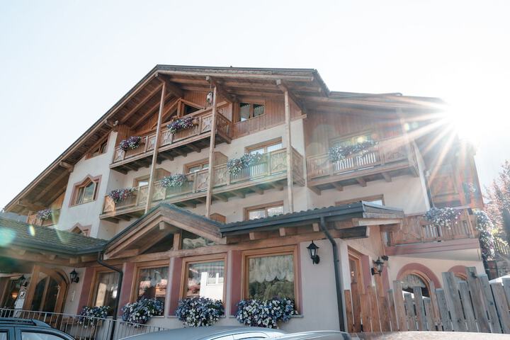 Hotel 56 of 67