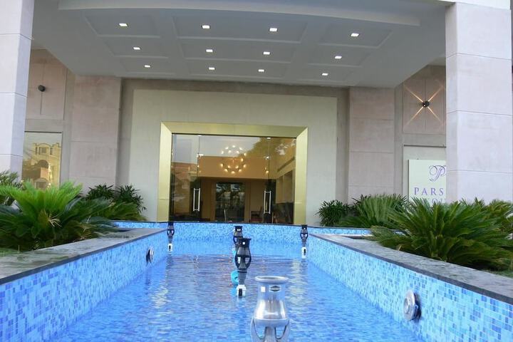 Hotel Exterior 38 of 38
