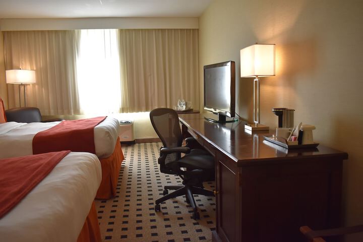 Room amenity