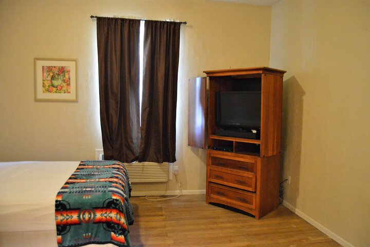 Room 3 of 45