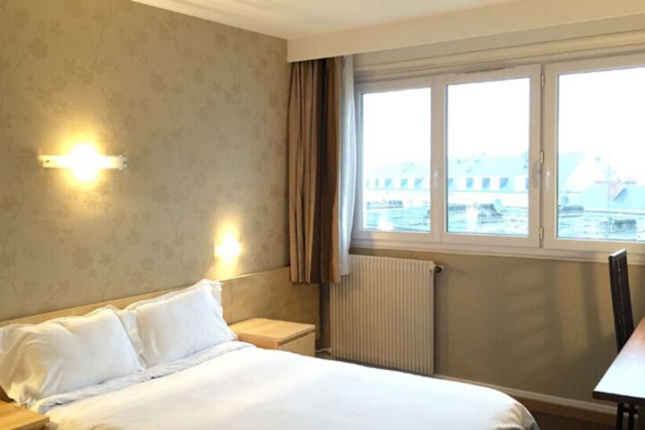 Room 4 of 23