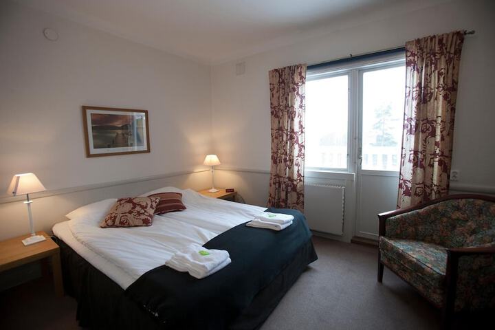 Room 12 of 50