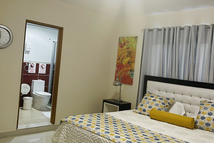 Room 10 of 35