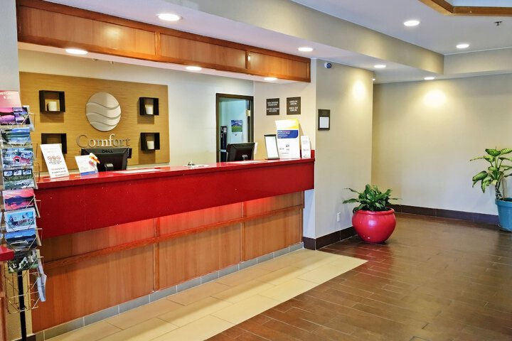 Concierge desk