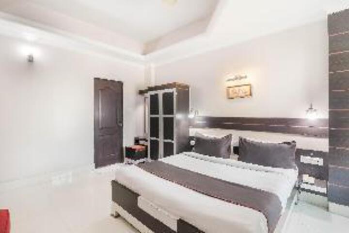 Room 2 of 23