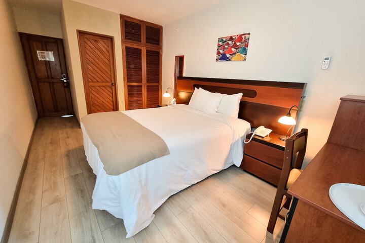 Room 16 of 43