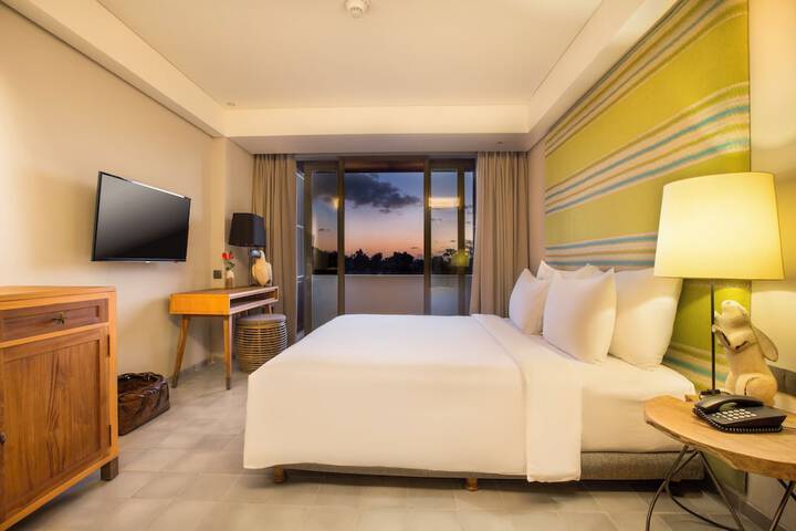 Room 16 of 33
