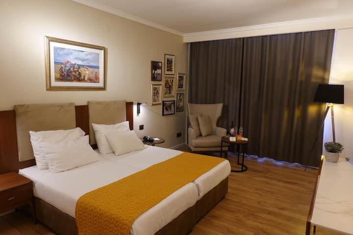 Room 12 of 46