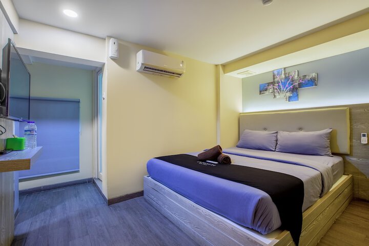 Room 6 of 36