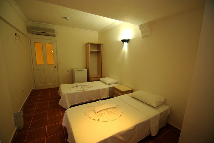 Room 9 of 73