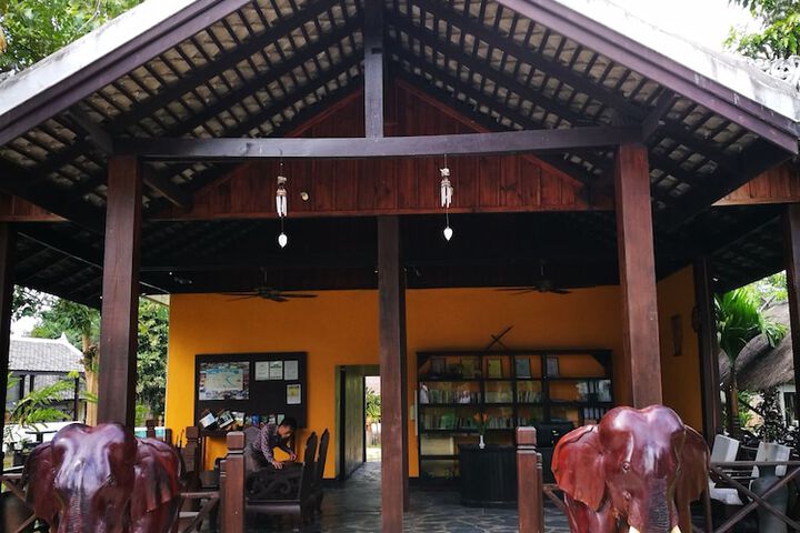 Hotel 2 of 111