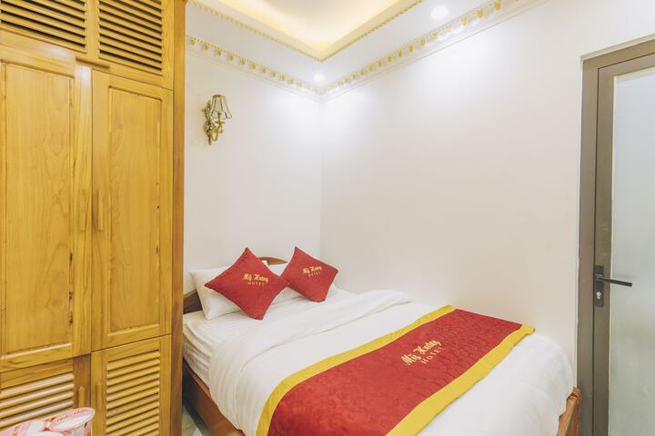 Room 7 of 31