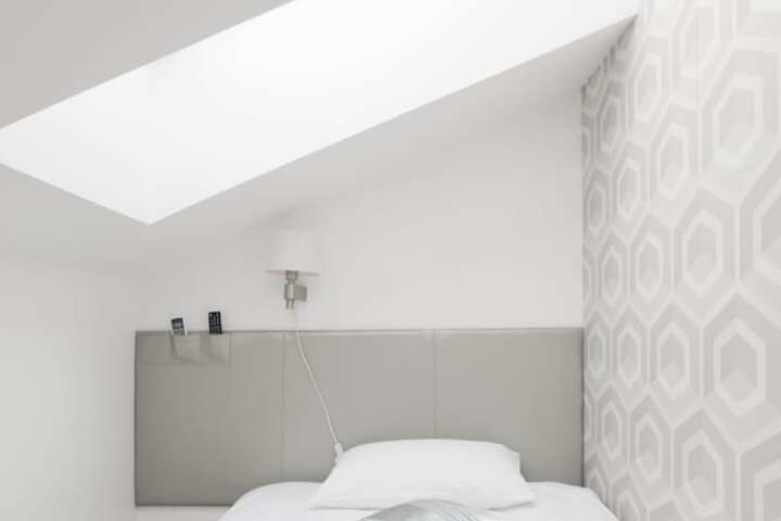 Room 21 of 49