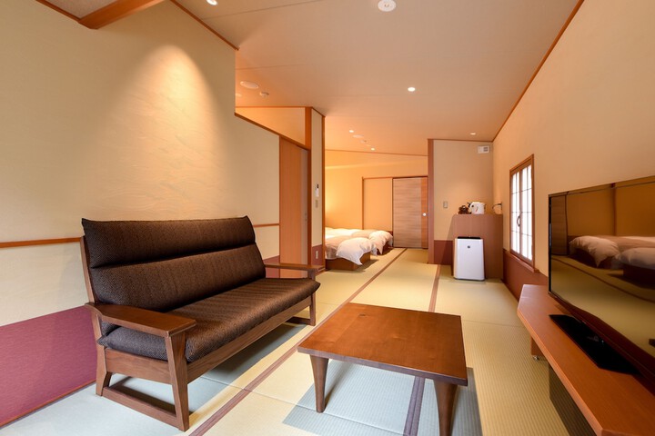 Room 19 of 218