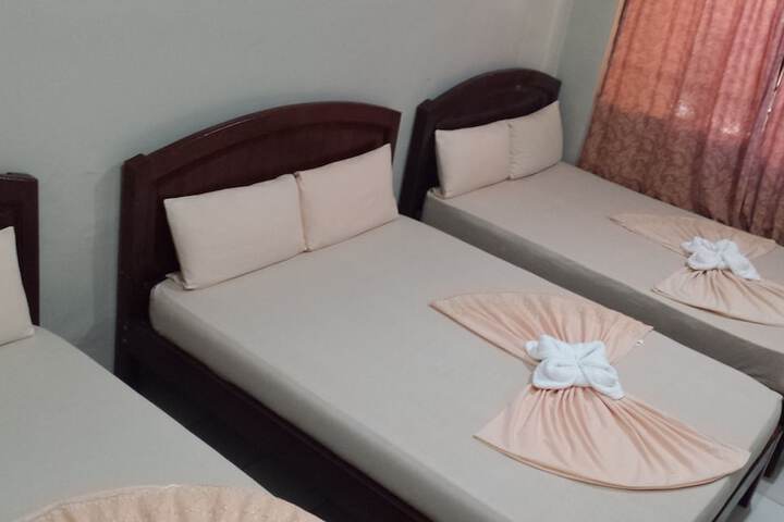 Room 9 of 21