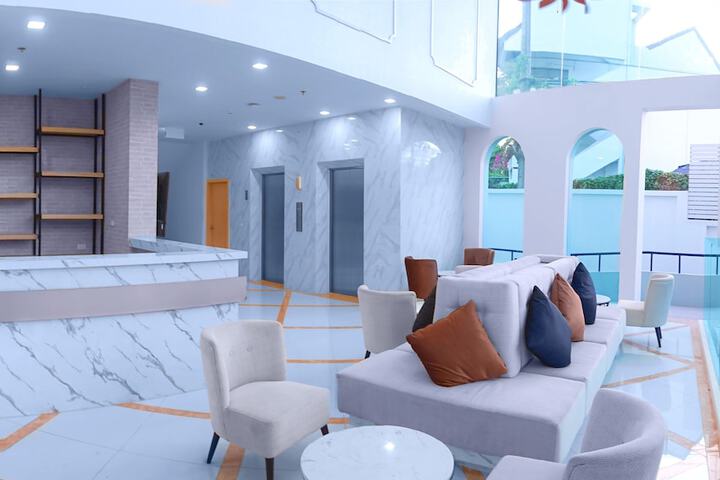 Hotel Interior 5 of 100