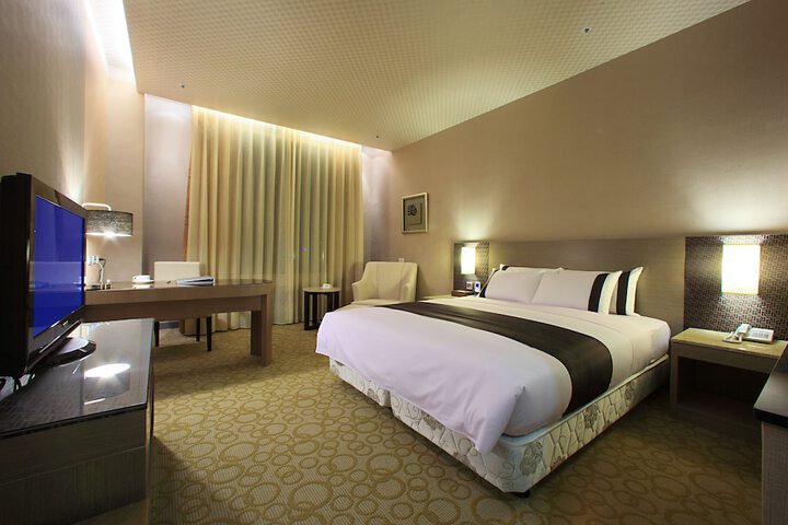 Room 14 of 43